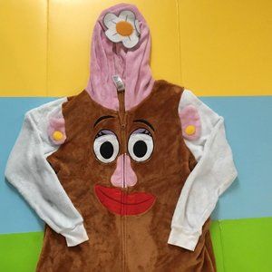 Mrs. potato head onesie!!